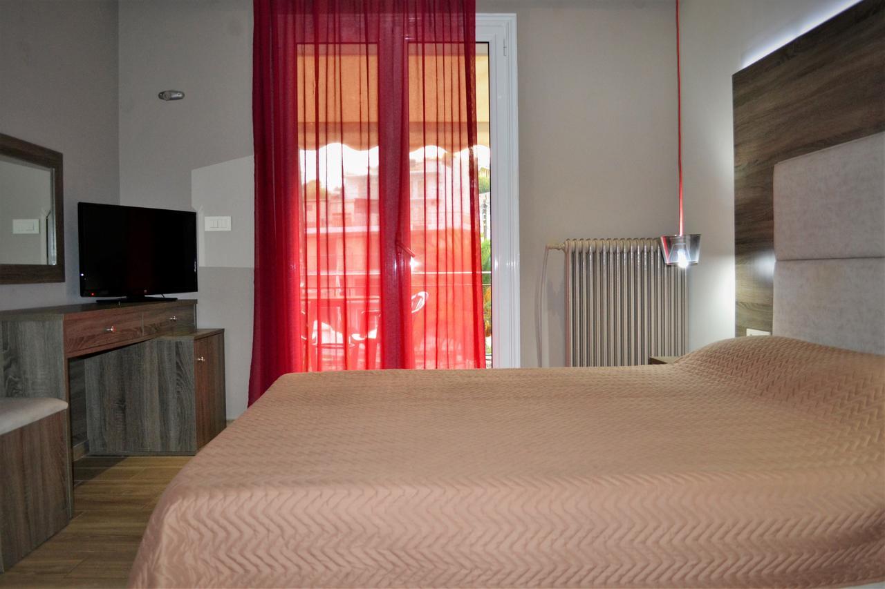 Ritsas Hotel โตโล ภายนอก รูปภาพ